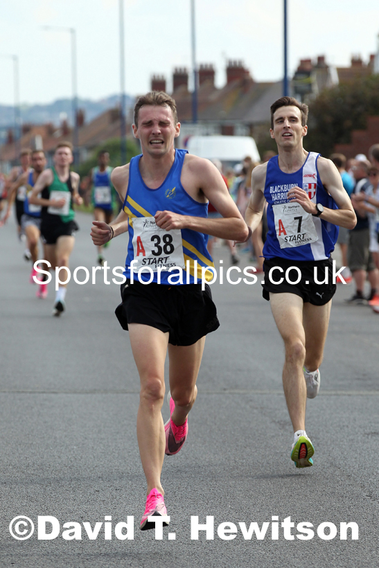 Senior mens 6 stage relay, 2021 Northern 6 and 4 Stage and Young Athletes Road Relays, Redcar. Photo: David T. Hewitson/Sports for All Pics